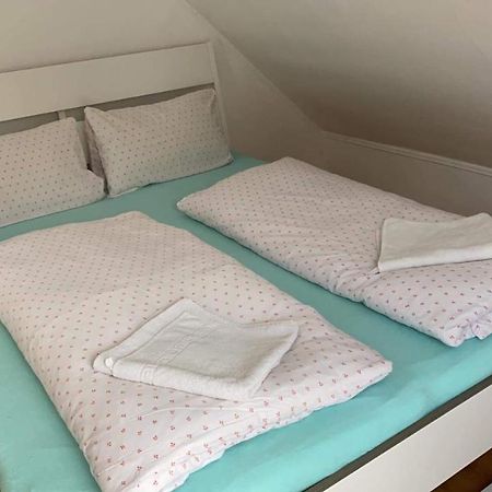 Pesti Apartmanhaz บุค ภายนอก รูปภาพ