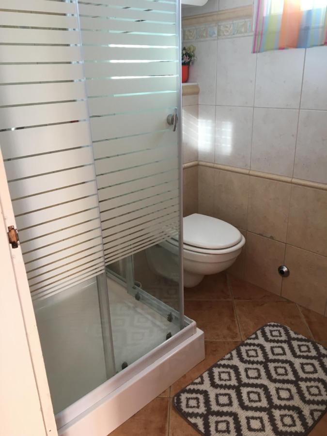 Pesti Apartmanhaz บุค ภายนอก รูปภาพ
